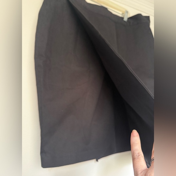 Universal Standard Black Apron Skirt - Picture 6 of 10